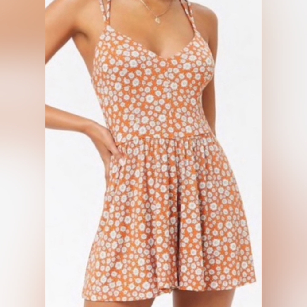 F21 floral daisy romper sz S